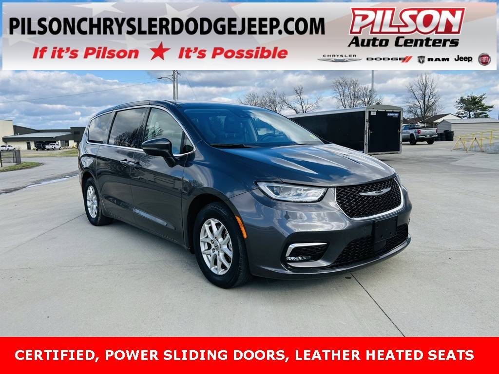 2023 Chrysler Pacifica Touring L — Minivan — 53,570 mi — Mattoon, IL