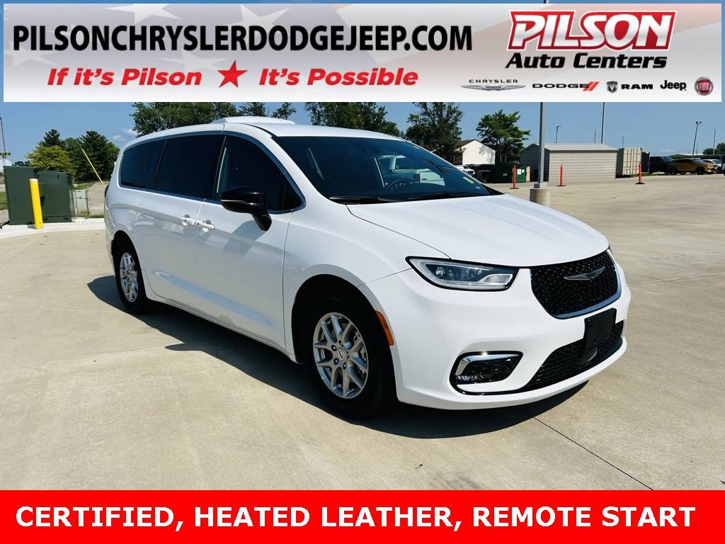 2025 Chrysler Pacifica Select — Minivan — 9,442 mi — Mattoon, IL