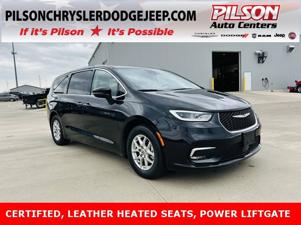 2023 Chrysler Pacifica Touring L — Minivan — 63,713 mi — Mattoon, IL