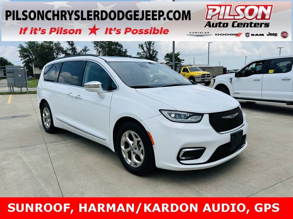 2022 Chrysler Pacifica Limited — Minivan — 61,688 mi — Mattoon, IL