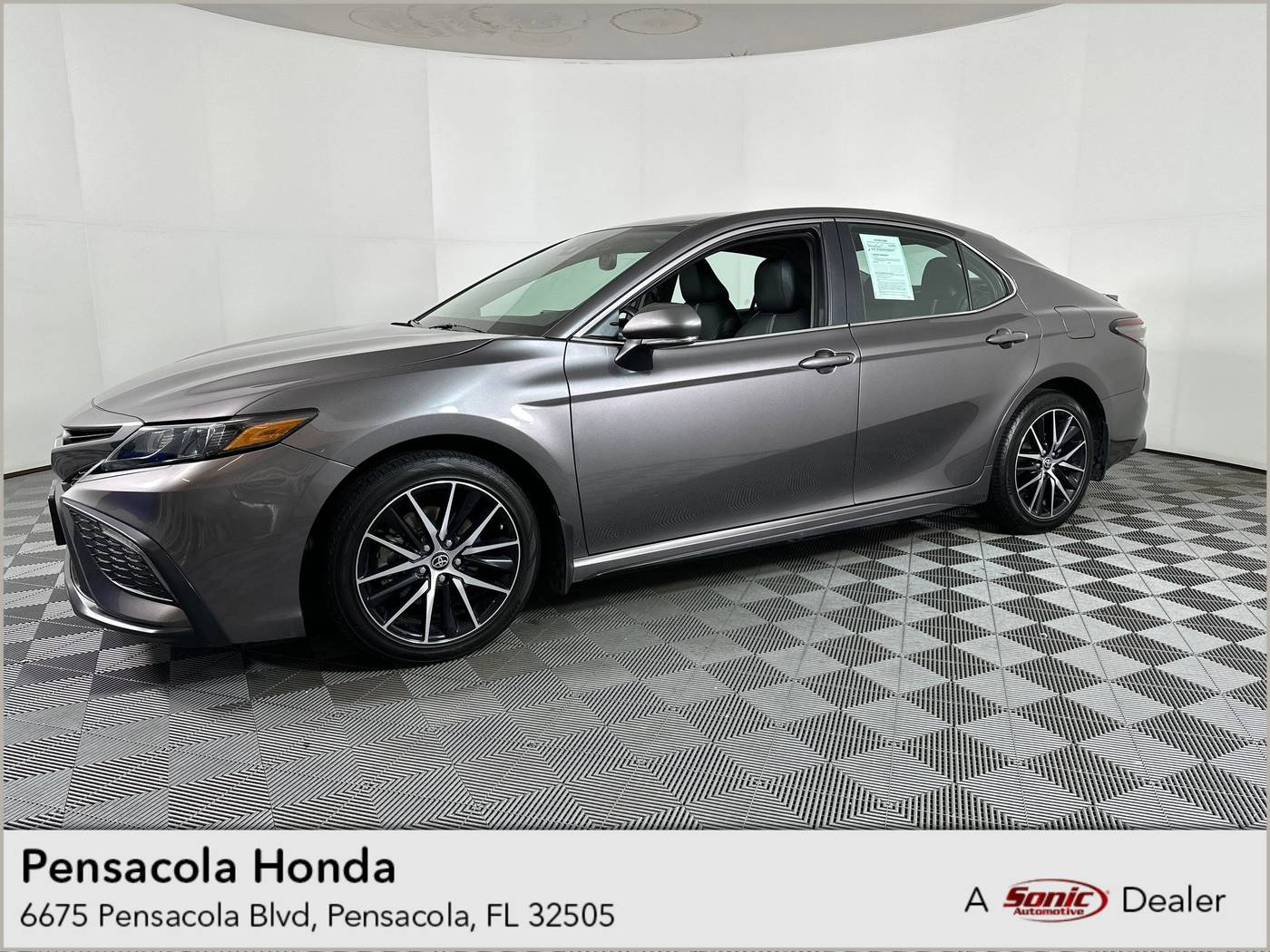 2024 Toyota Camry SE — Sedan — 57,320 mi — Pensacola, FL