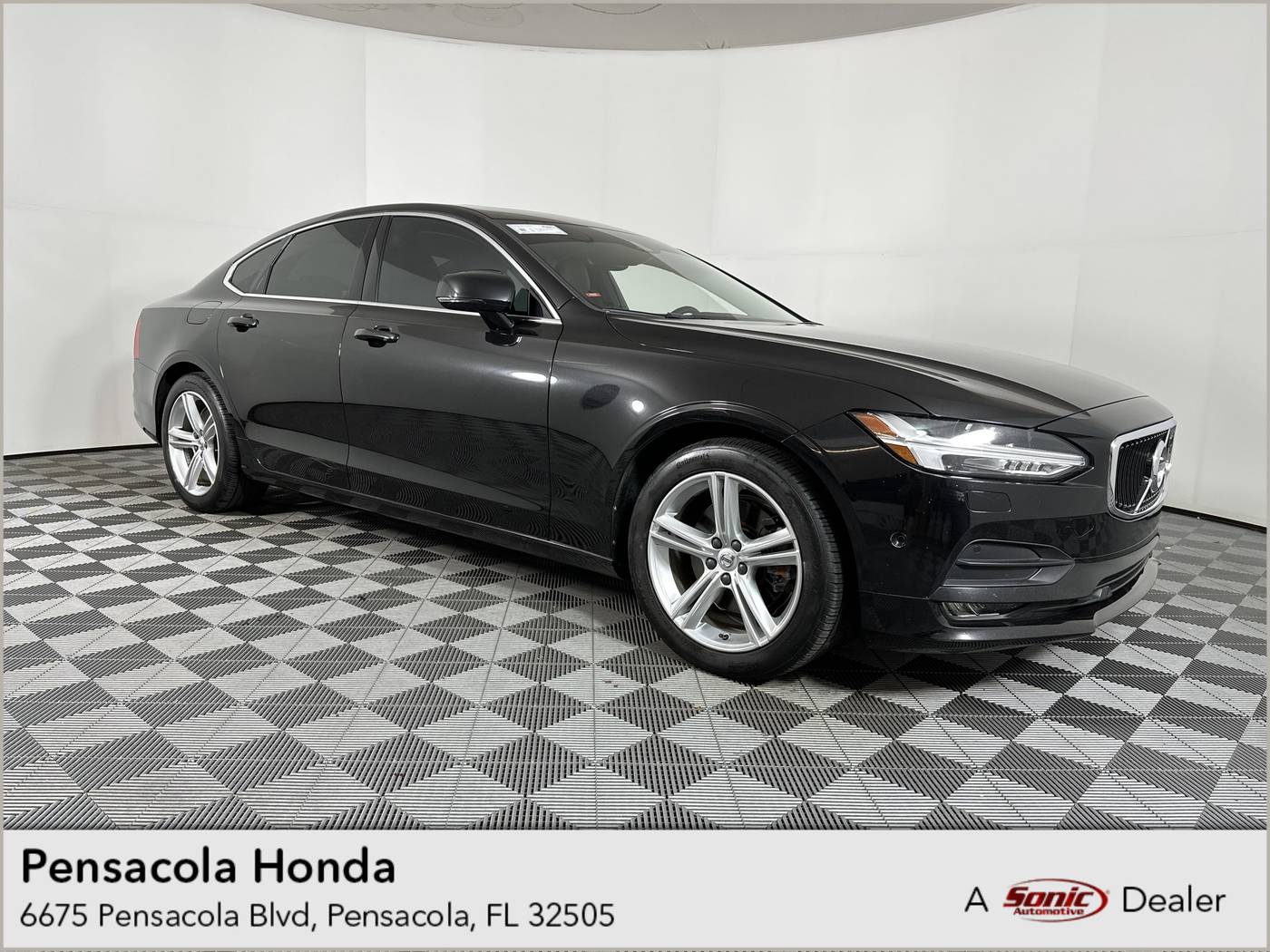 2017 Volvo S90 Momentum — Sedan — 42,448 mi — Pensacola, FL