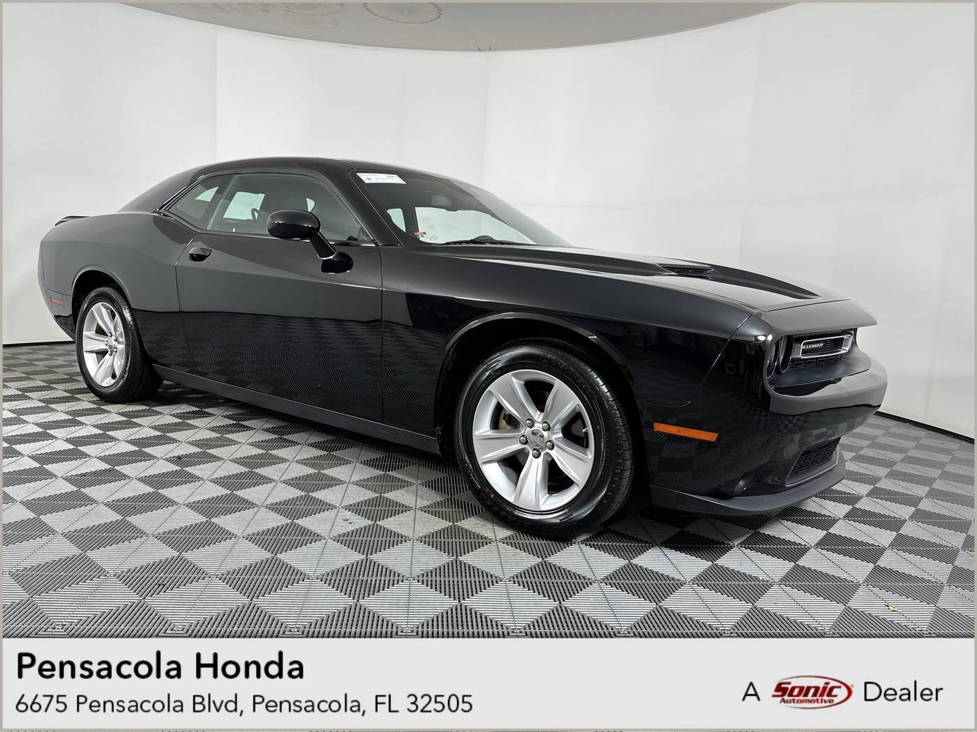 2023 Dodge Challenger SXT — Coupe — 53,288 mi — Pensacola, FL