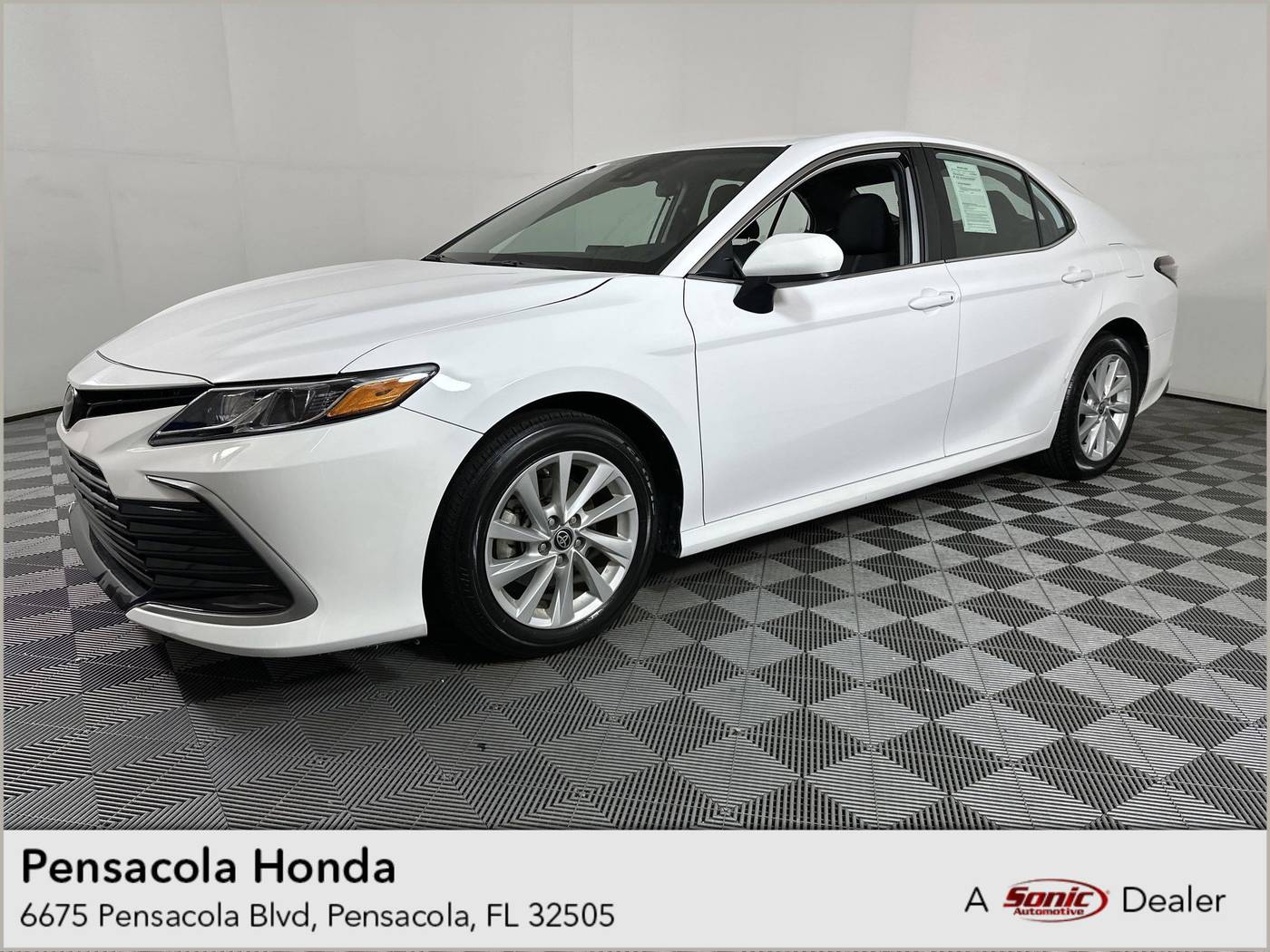 2024 Toyota Camry LE — Sedan — 31,283 mi — Pensacola, FL