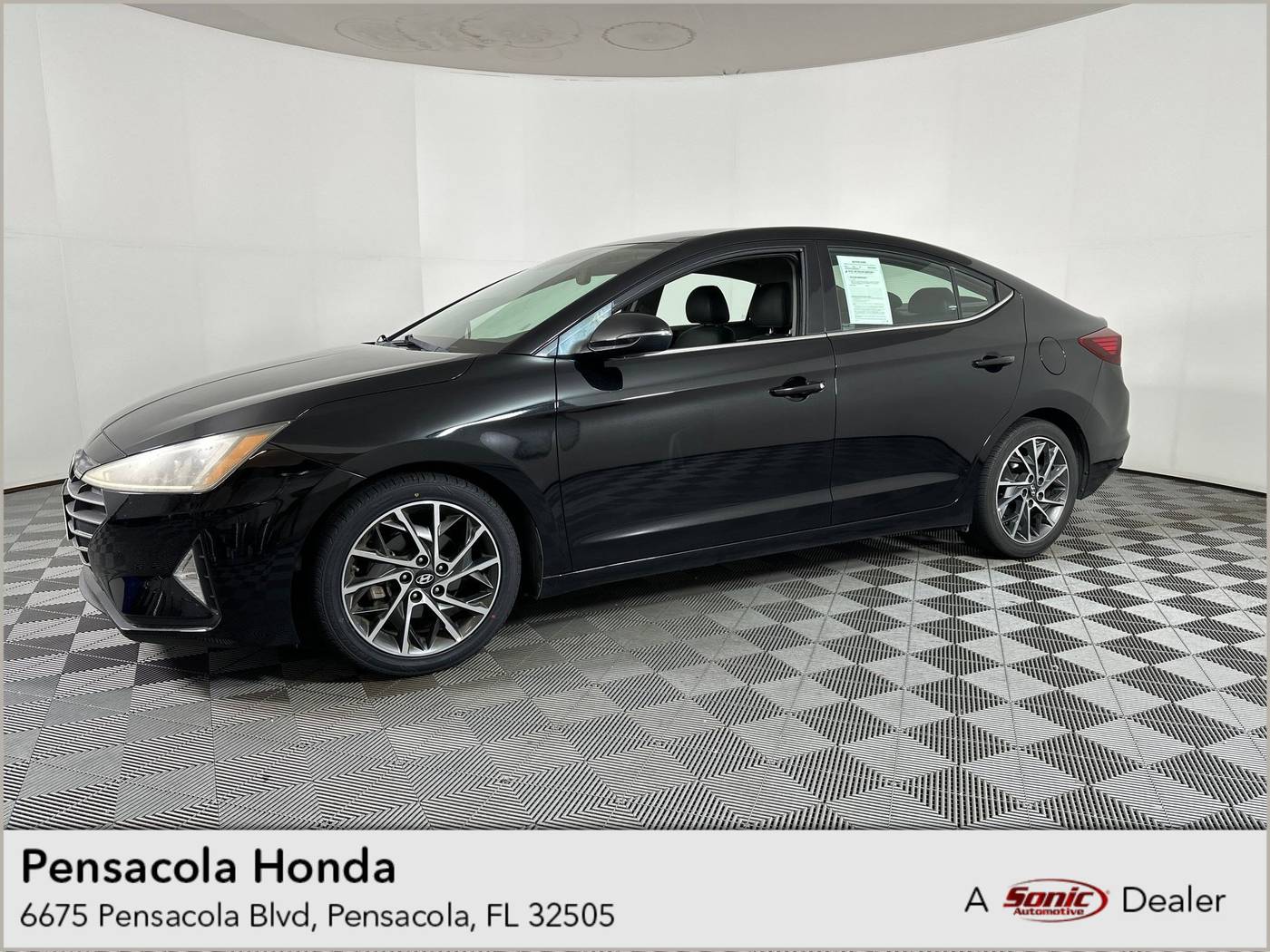 2019 Hyundai Elantra Limited — Sedan — 54,932 mi — Pensacola, FL
