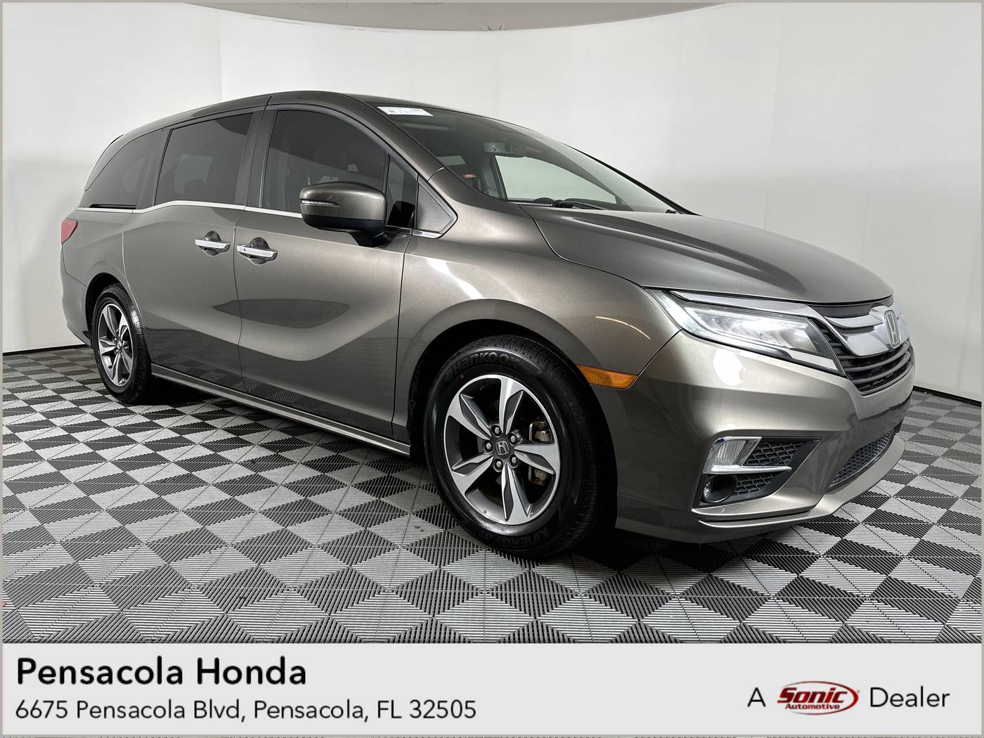 2019 Honda Odyssey Touring — Minivan — 41,963 mi — Pensacola, FL