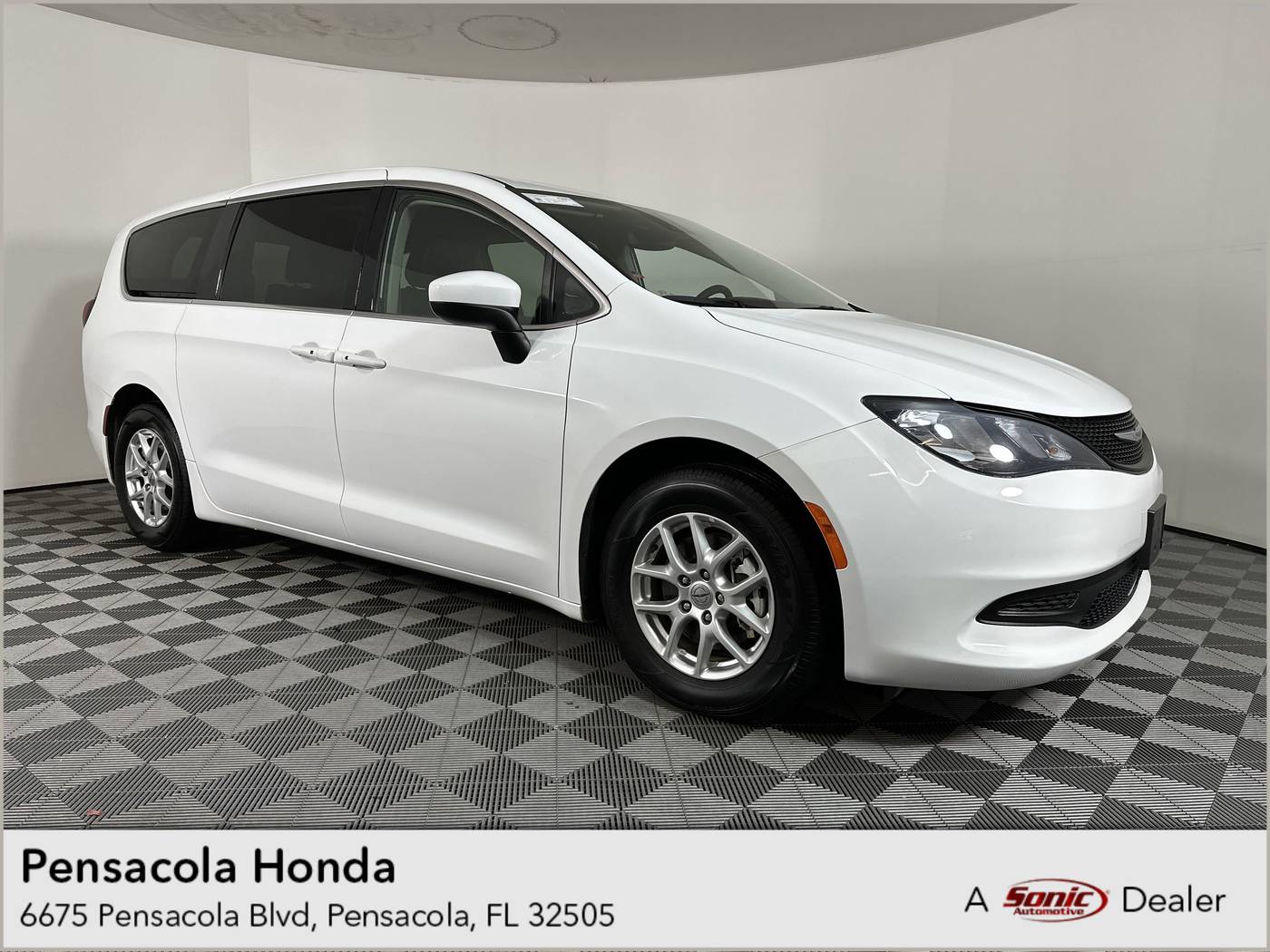 2023 Chrysler Voyager LX — Minivan — 58,951 mi — Pensacola, FL