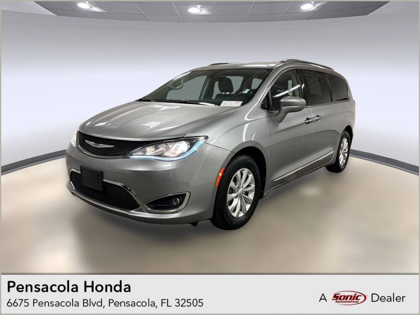 2019 Chrysler Pacifica Touring L — Minivan — 93,331 mi — Pensacola, FL