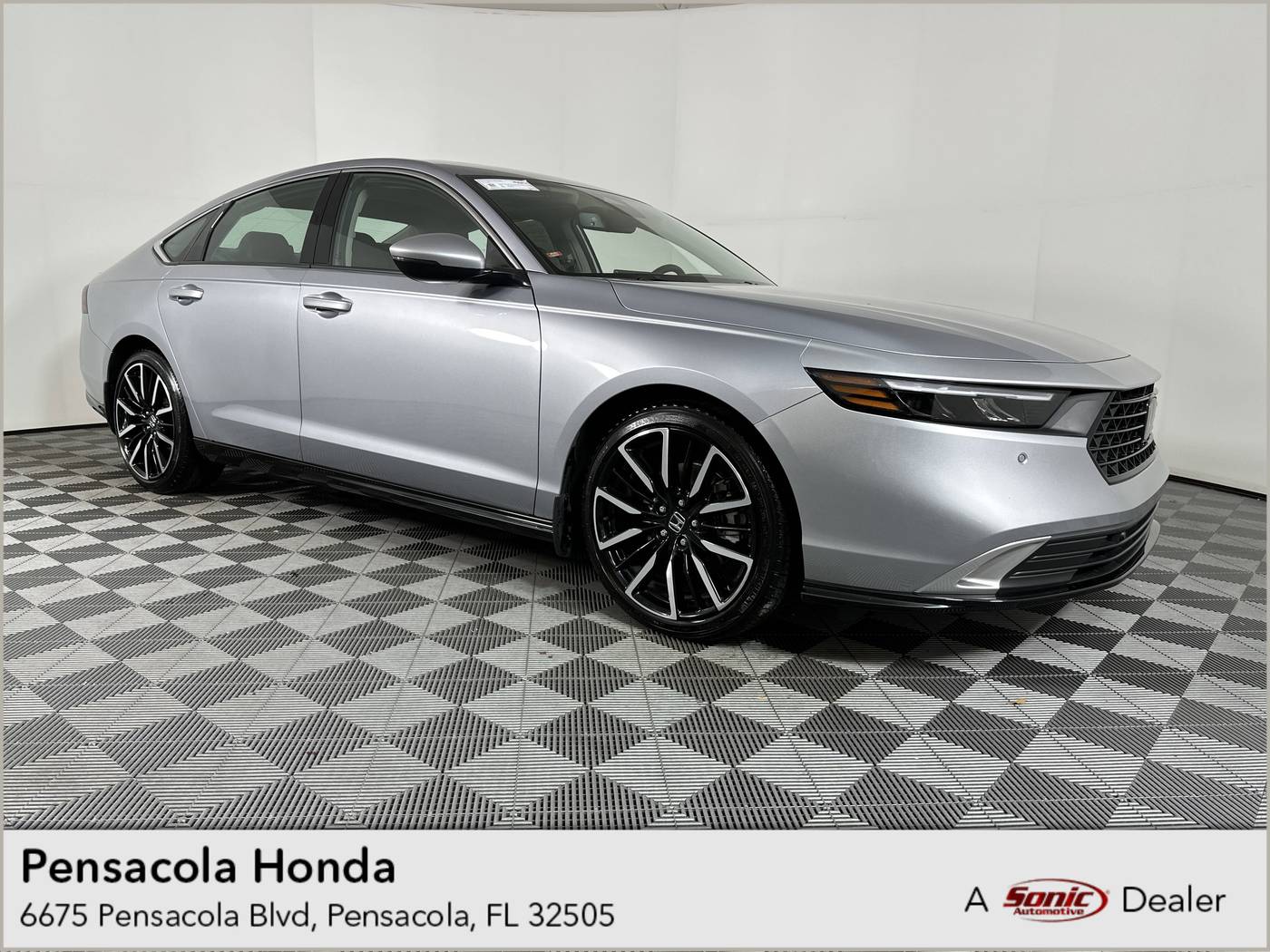 2023 Honda Accord Hybrid Touring — Sedan — 19,001 mi — Pensacola, FL