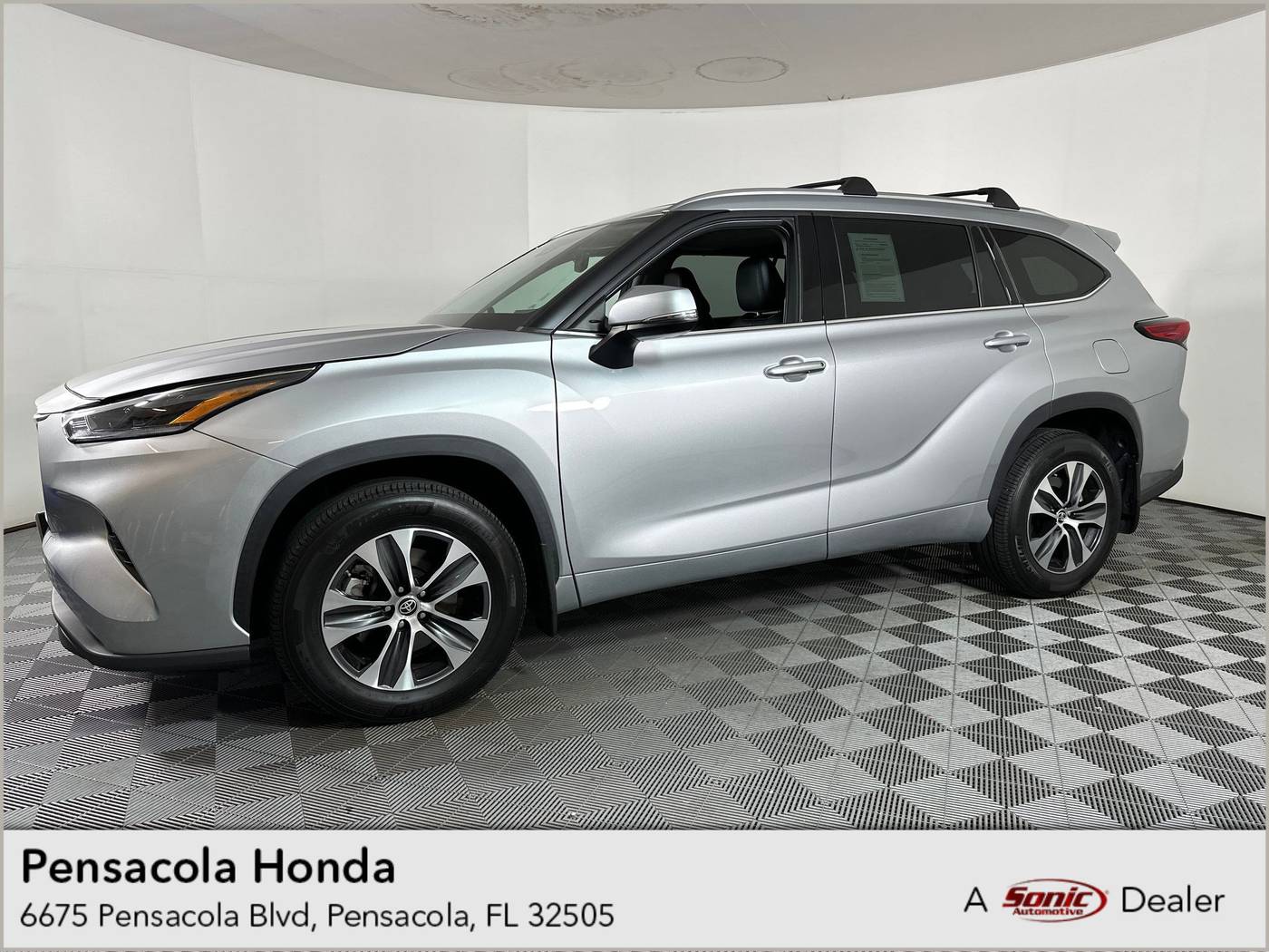 2021 Toyota Highlander XLE — SUV — 36,611 mi — Pensacola, FL