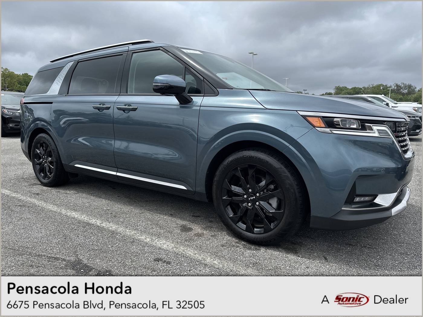 2024 Kia Carnival SX Prestige — Minivan — 11,785 mi — Pensacola, FL