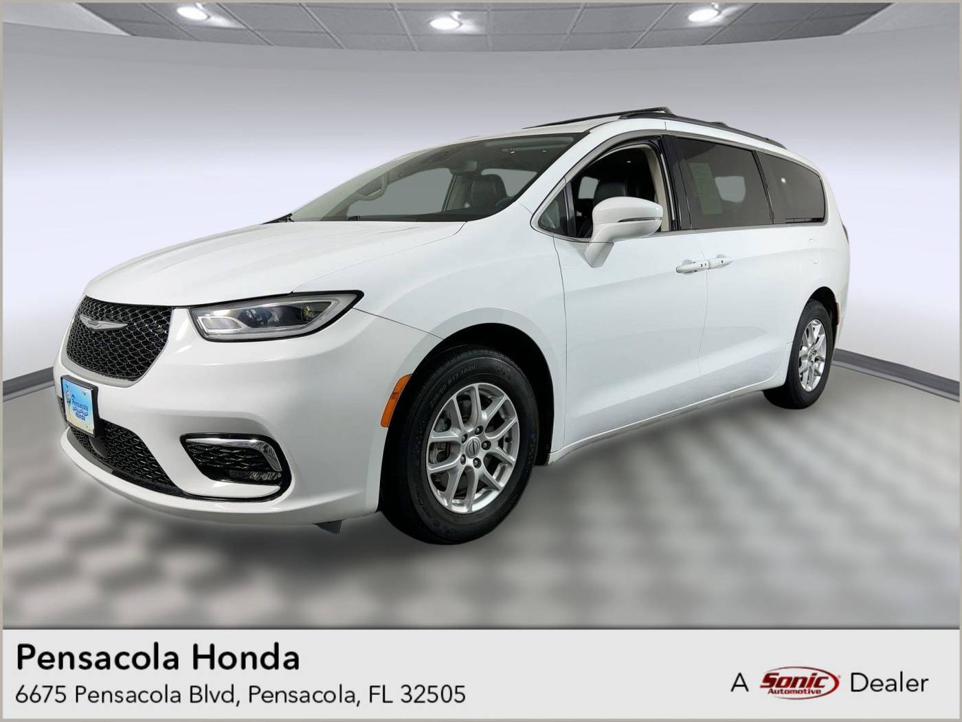 2022 Chrysler Pacifica Touring L — Minivan — 84,725 mi — Pensacola, FL