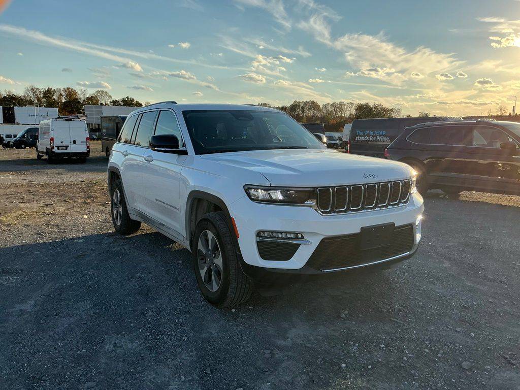2023 Jeep Grand Cherokee 4xe — SUV — 16,133 mi — Silver Spring, MD