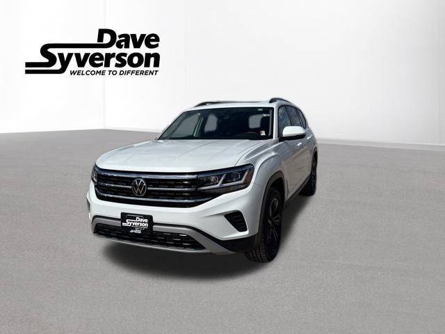2022 Volkswagen Atlas SE with Technology — SUV — 52,220 mi — Albert Lea, MN