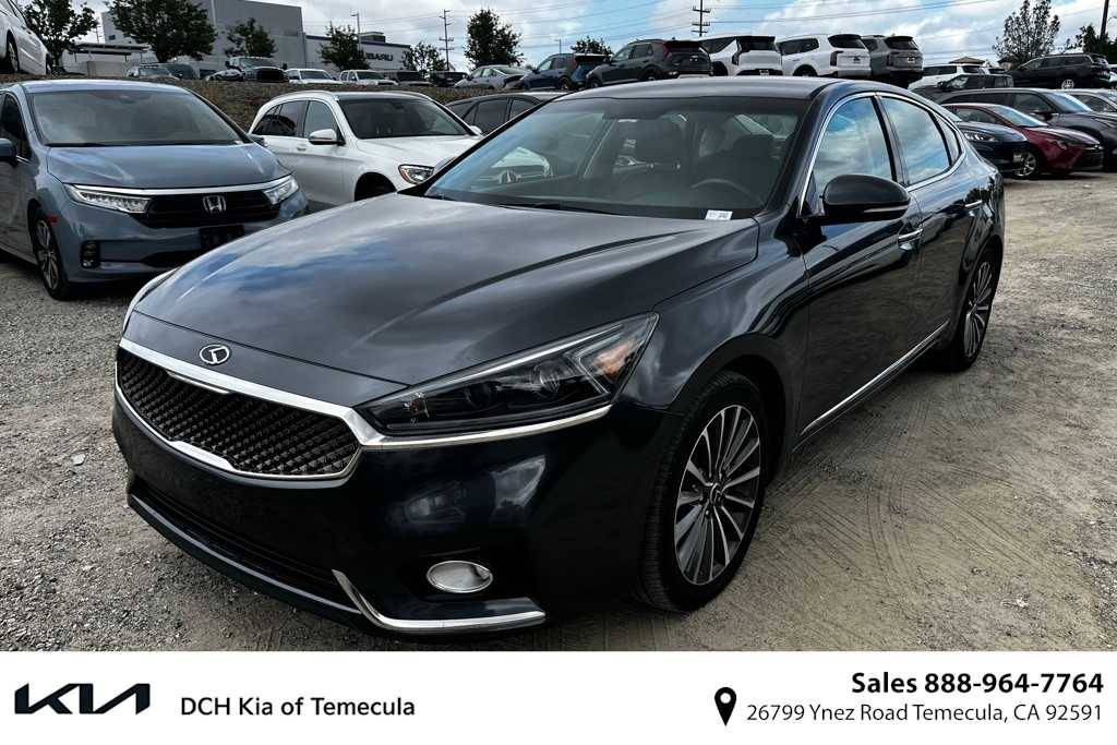 2017 Kia Cadenza Premium — Sedan — 76,611 mi — Temecula, CA