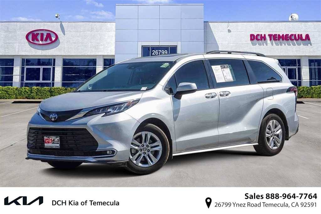 2022 Toyota Sienna XLE — Minivan — 98,777 mi — Temecula, CA
