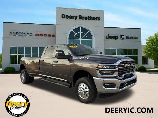 2025 Ram 3500 Tradesman — Pickup Truck — 31 mi — Iowa City, IA