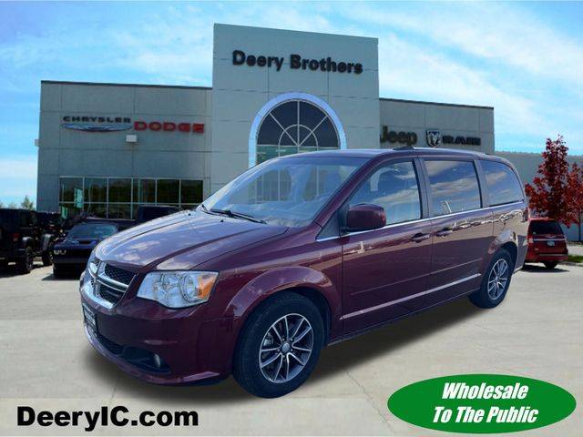2017 Dodge Grand Caravan SXT — Minivan — 114,049 mi — Iowa City, IA