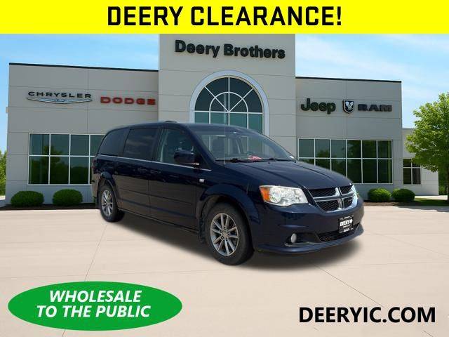 2014 Dodge Grand Caravan SXT — Minivan — 212,611 mi — Iowa City, IA