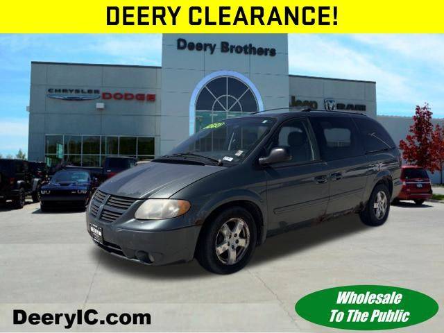 2007 Dodge Grand Caravan SXT — Minivan — 286,406 mi — Iowa City, IA