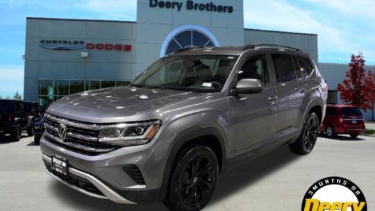 2022 Volkswagen Atlas SE with Technology — SUV — 49,464 mi — Iowa City, IA