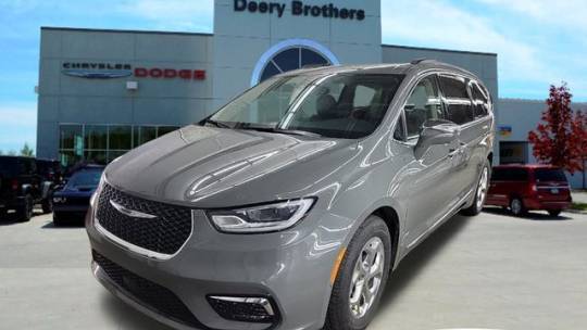 2022 Chrysler Pacifica Limited — Minivan — 69,440 mi — Iowa City, IA