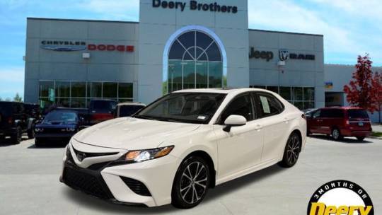 2020 Toyota Camry SE — Sedan — 65,329 mi — Iowa City, IA