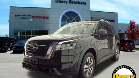 2023 Nissan Pathfinder SL — SUV — 26,987 mi — Iowa City, IA