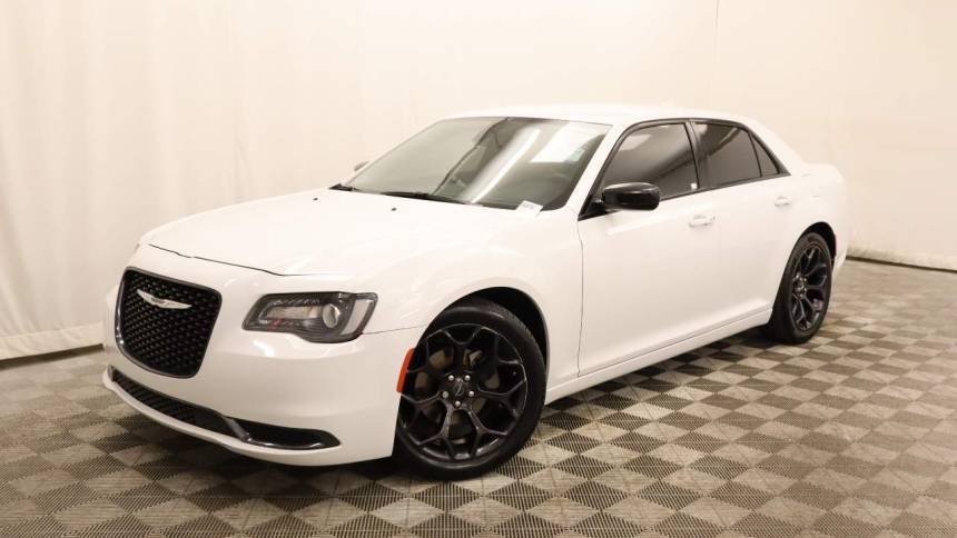 2020 Chrysler 300 Touring — Sedan — 81,136 mi — Scottsdale, AZ