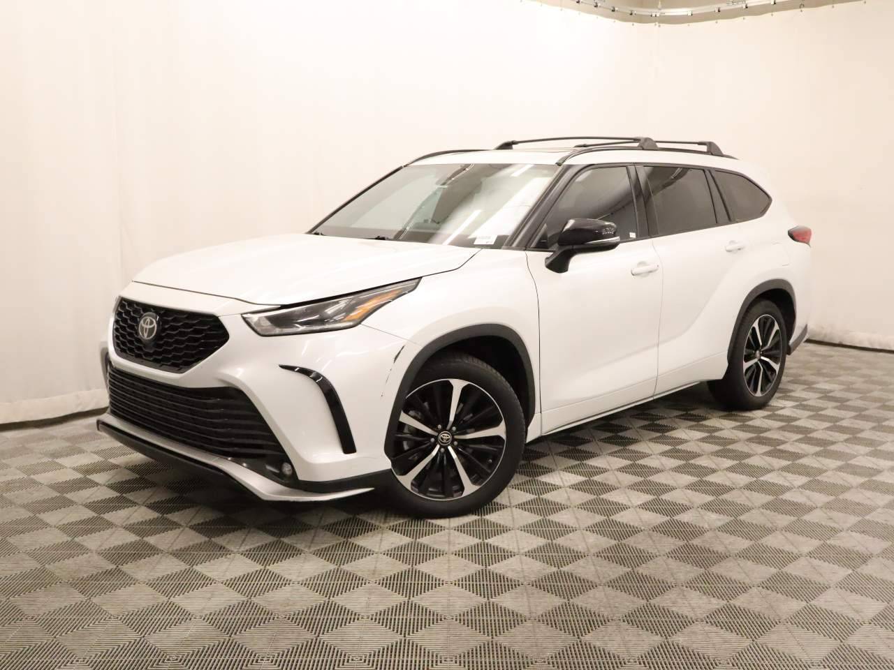 2022 Toyota Highlander XSE — SUV — 65,066 mi — Scottsdale, AZ