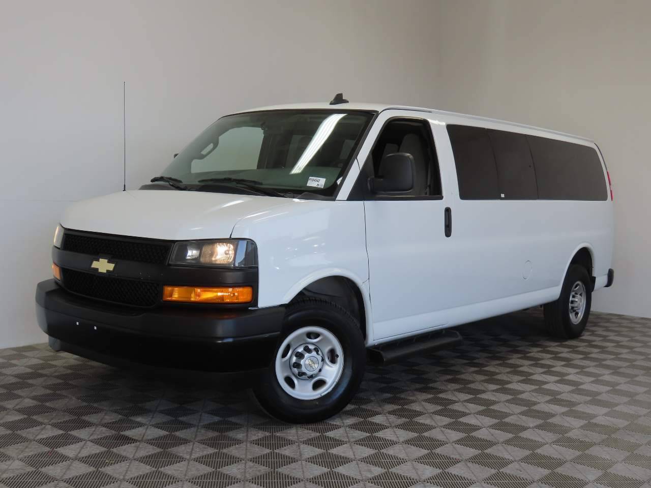2022 Chevrolet Express Passenger LS — Passenger Van — 49,440 mi — Scottsdale, AZ