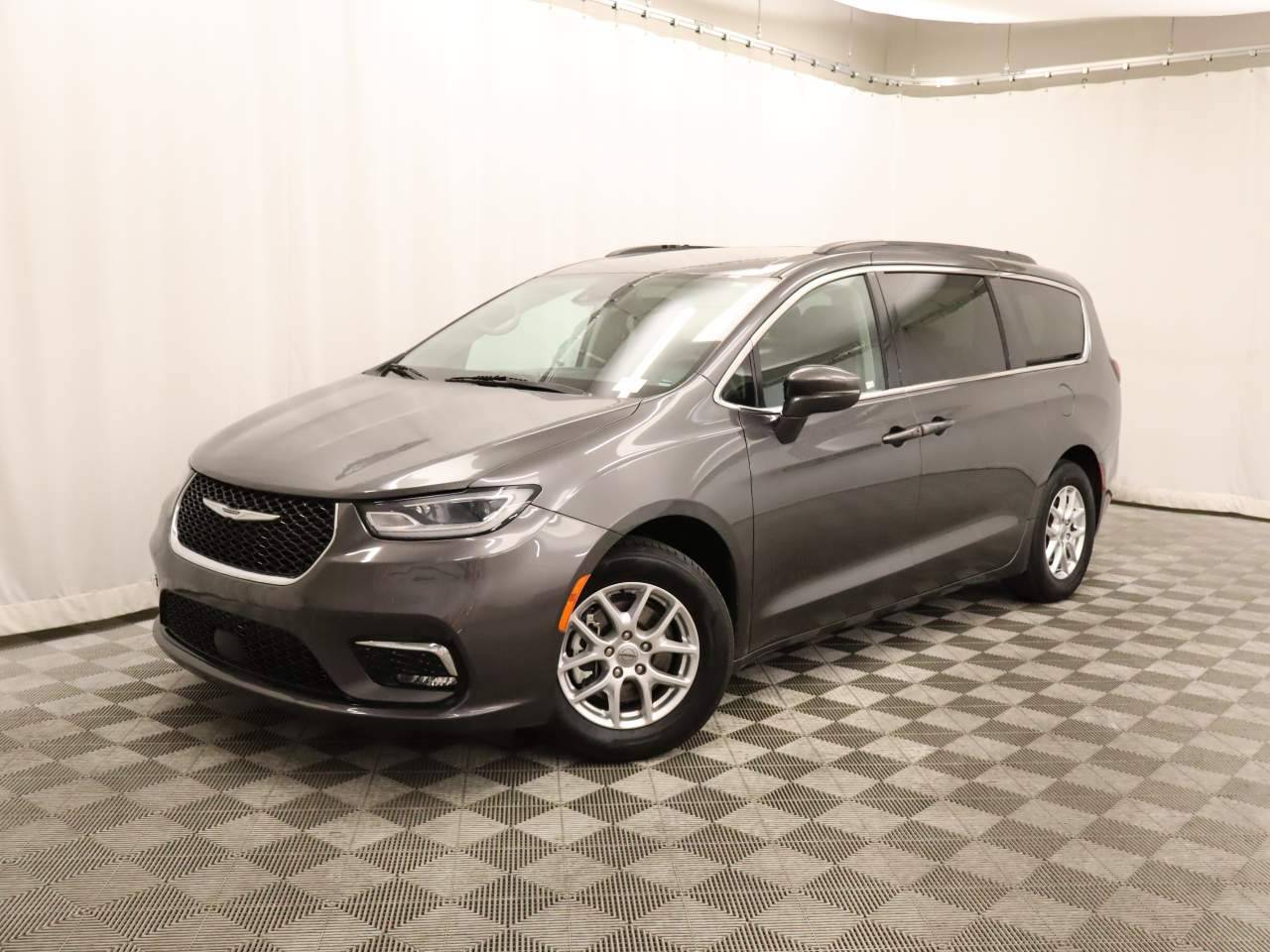 2022 Chrysler Pacifica Touring L — Minivan — 69,979 mi — Scottsdale, AZ