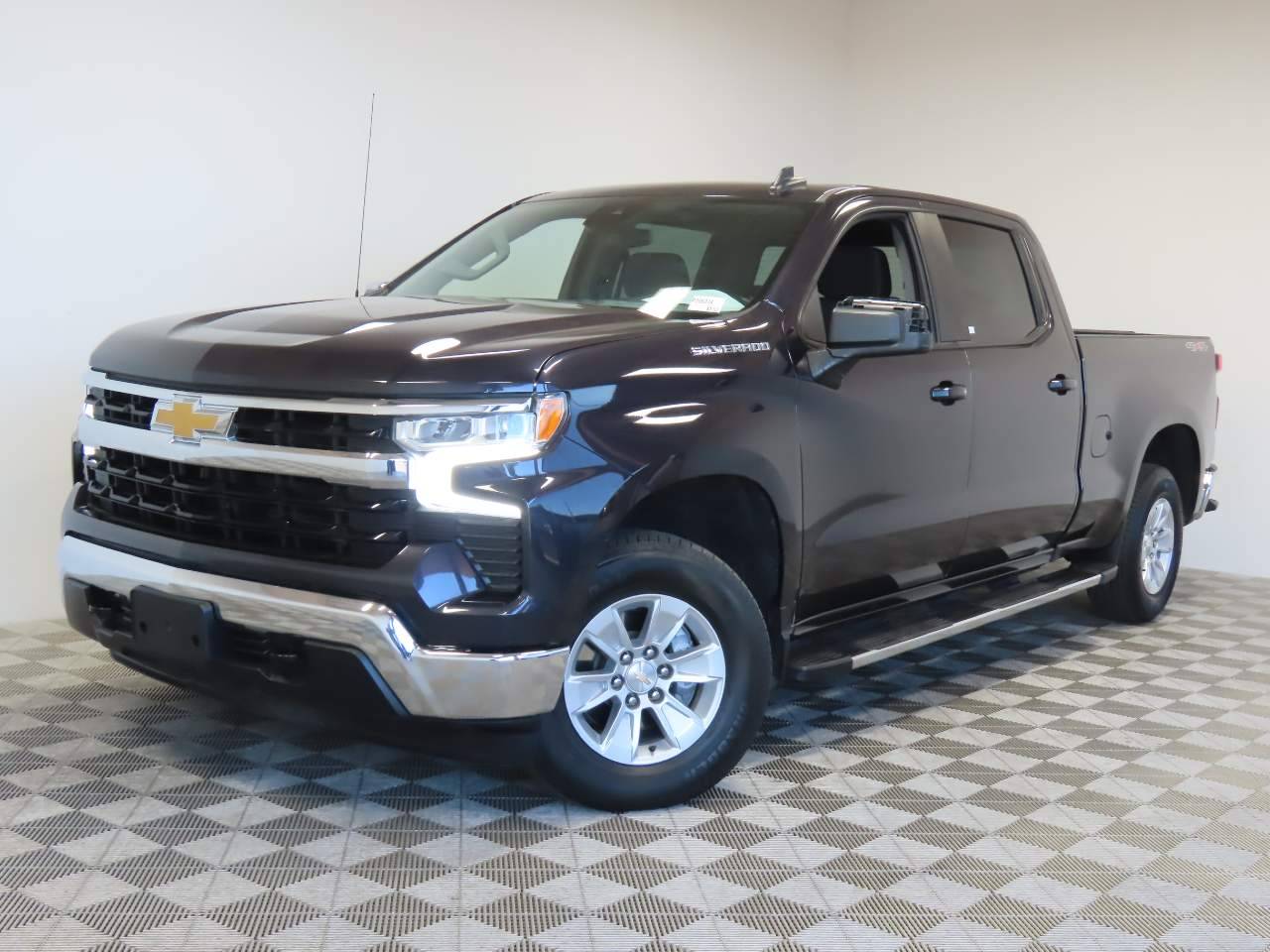 2024 Chevrolet Silverado 1500 LT — Pickup Truck — 31,055 mi — Scottsdale, AZ