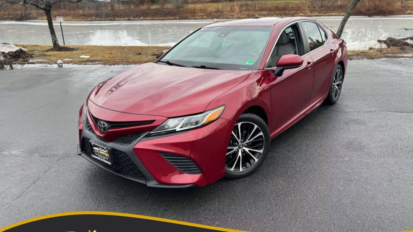 2018 Toyota Camry L — Sedan — 121,649 mi — Sterling, VA