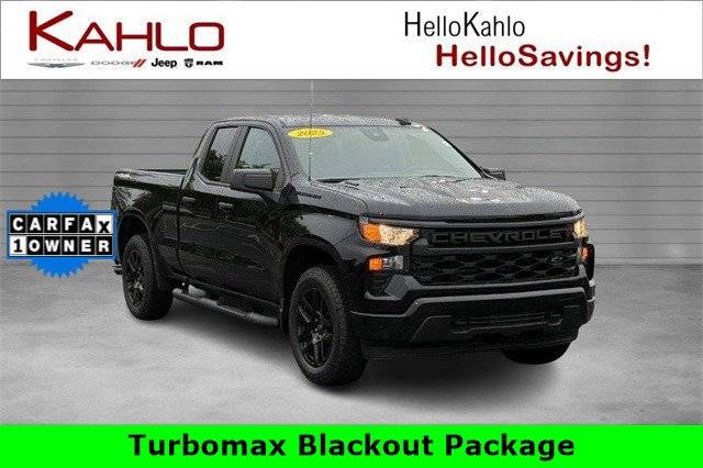 2025 Chevrolet Silverado 1500 Custom — Pickup Truck — 301 mi — Noblesville, IN