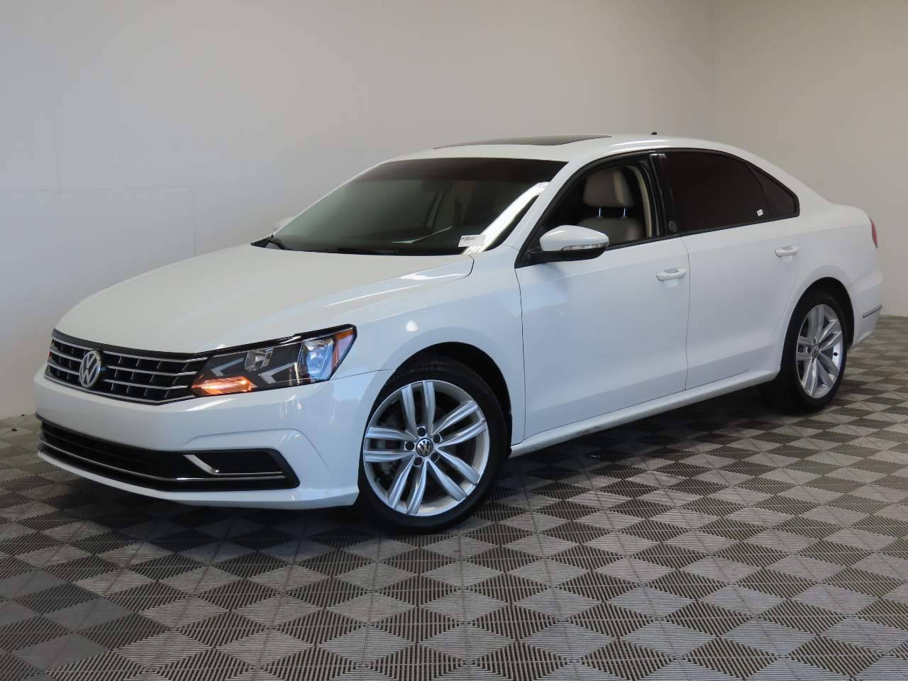 2019 Volkswagen Passat Wolfsburg Edition — Sedan — 116,767 mi — Scottsdale, AZ