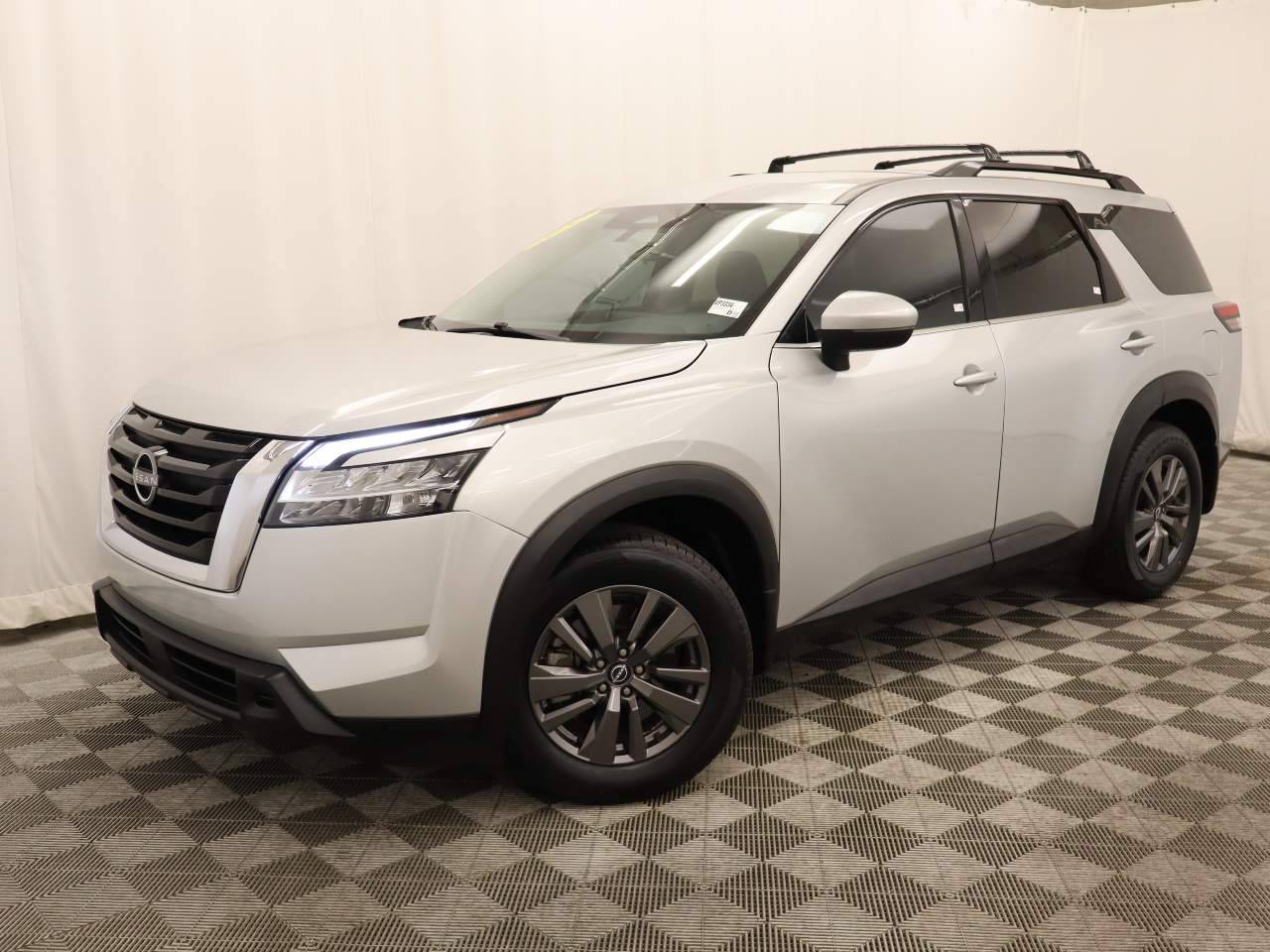 2022 Nissan Pathfinder SV — SUV — 57,329 mi — Scottsdale, AZ