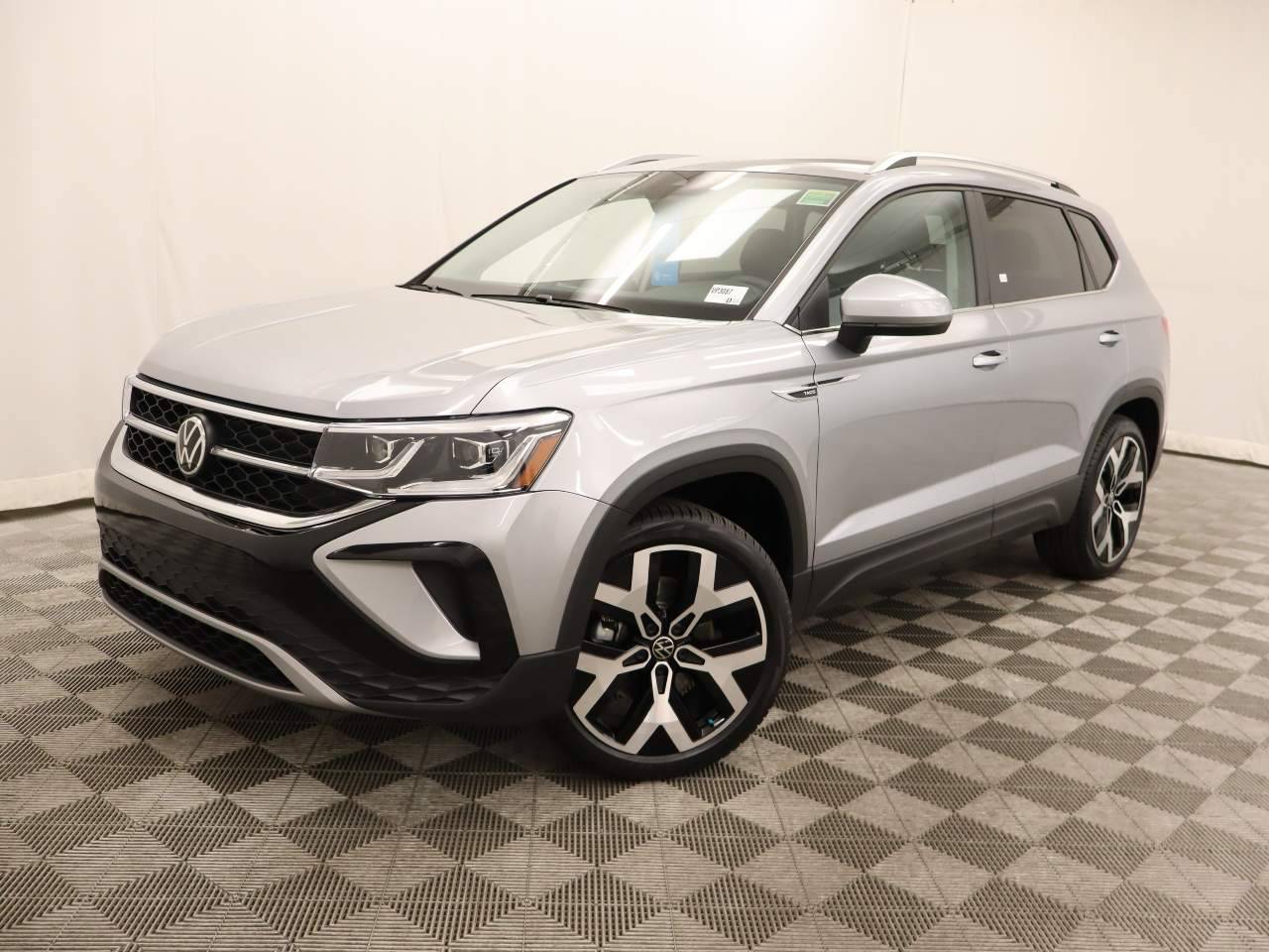 2022 Volkswagen Taos SEL — SUV — 33,025 mi — Scottsdale, AZ