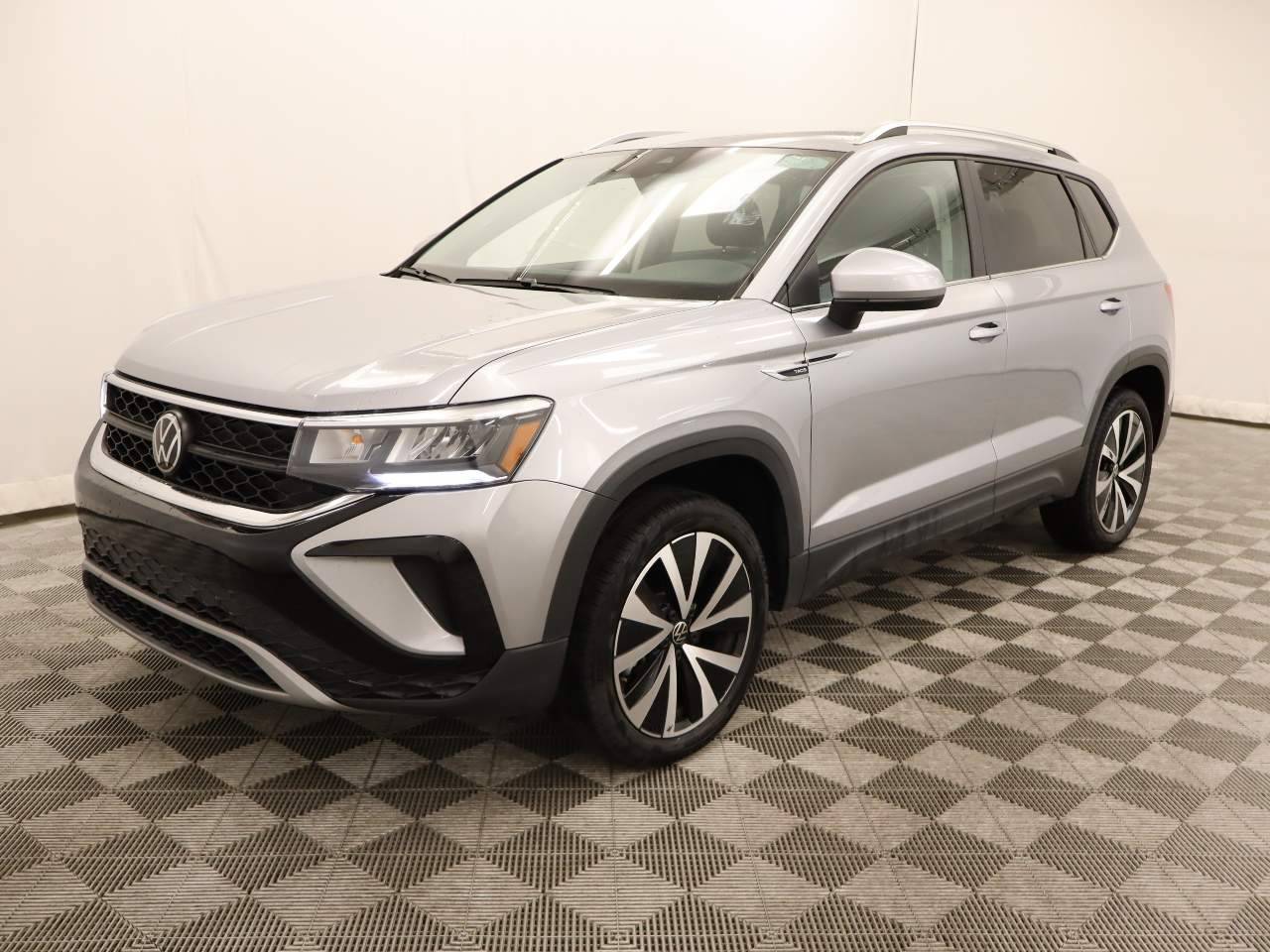 2024 Volkswagen Taos SE — SUV — 29,561 mi — Scottsdale, AZ