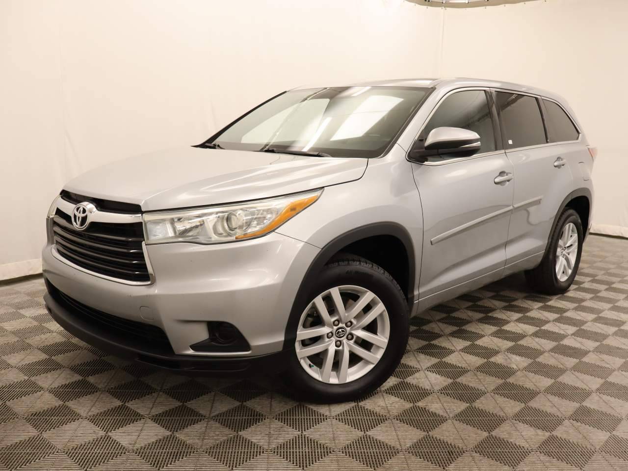 2016 Toyota Highlander LE Plus — SUV — 180,035 mi — Scottsdale, AZ