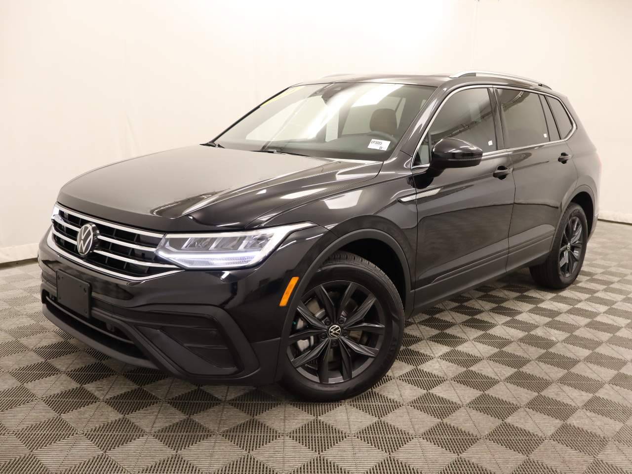 2024 Volkswagen Tiguan SE — SUV — 11,777 mi — Scottsdale, AZ