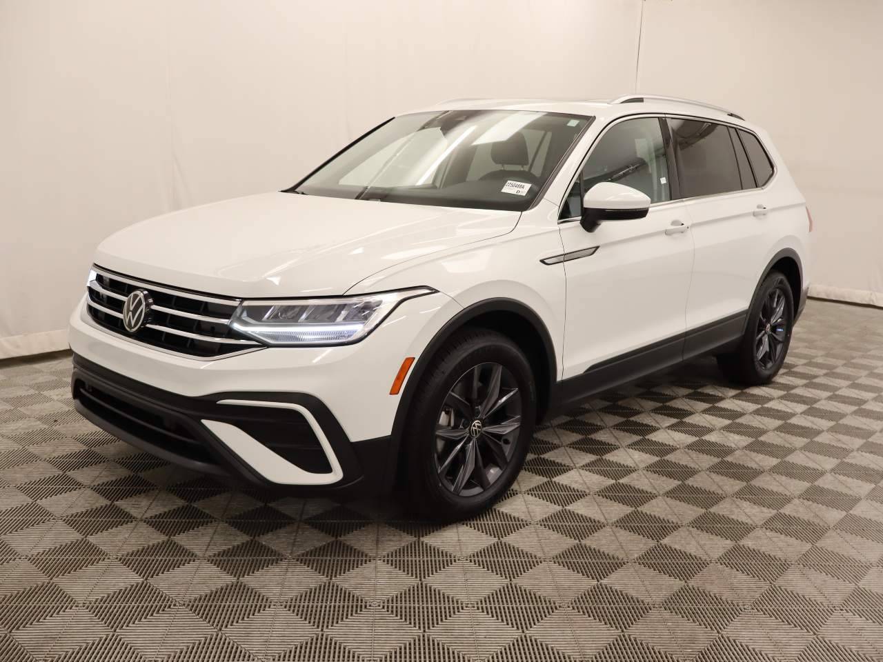 2022 Volkswagen Tiguan SE — SUV — 35,912 mi — Scottsdale, AZ