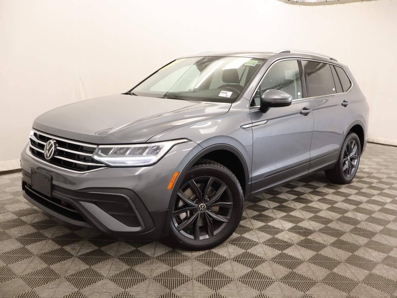 2022 Volkswagen Tiguan SE — SUV — 52,602 mi — Scottsdale, AZ