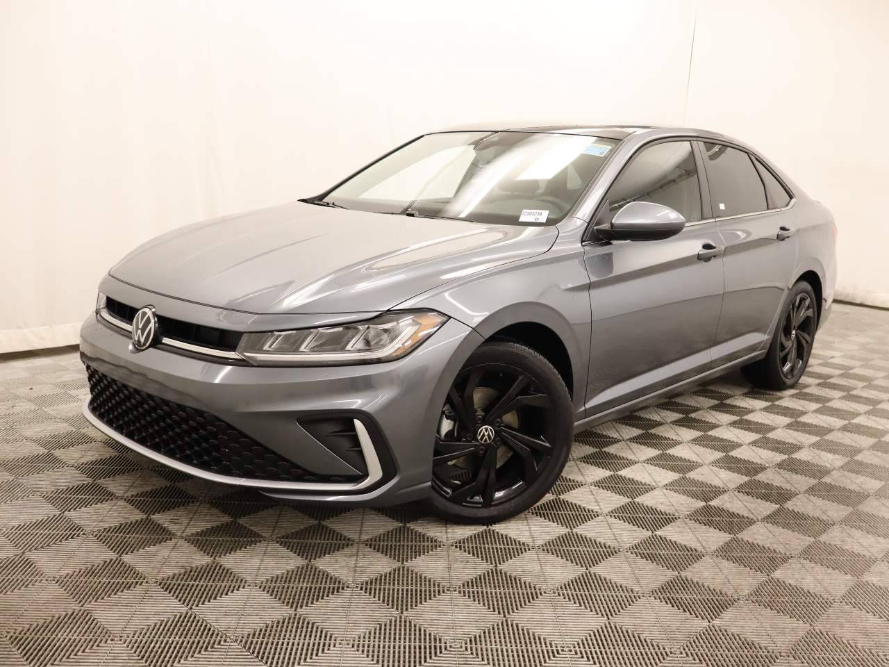 2025 Volkswagen Jetta SE — Sedan — 3,517 mi — Scottsdale, AZ
