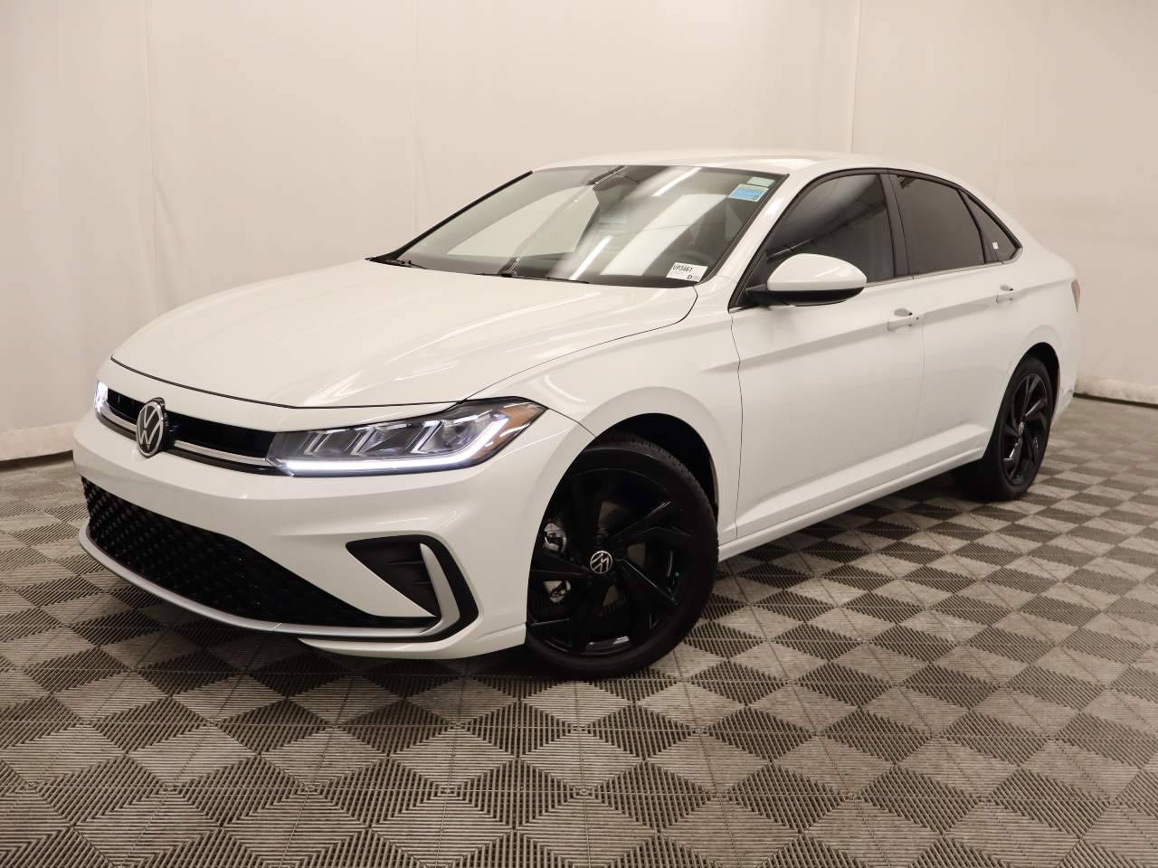 2025 Volkswagen Jetta SE — Sedan — 3,797 mi — Scottsdale, AZ