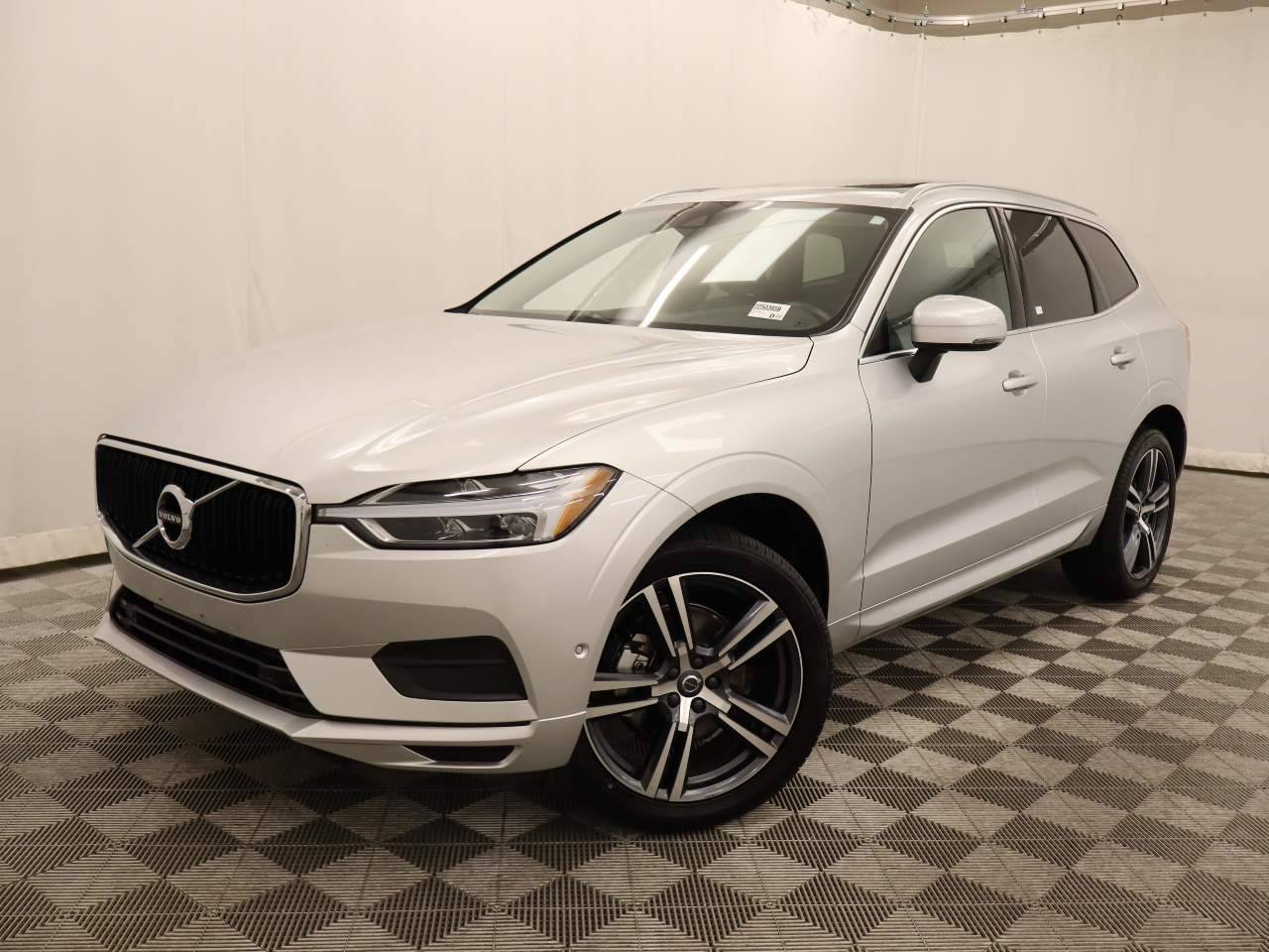 2019 Volvo XC60 Momentum — SUV — 48,986 mi — Scottsdale, AZ