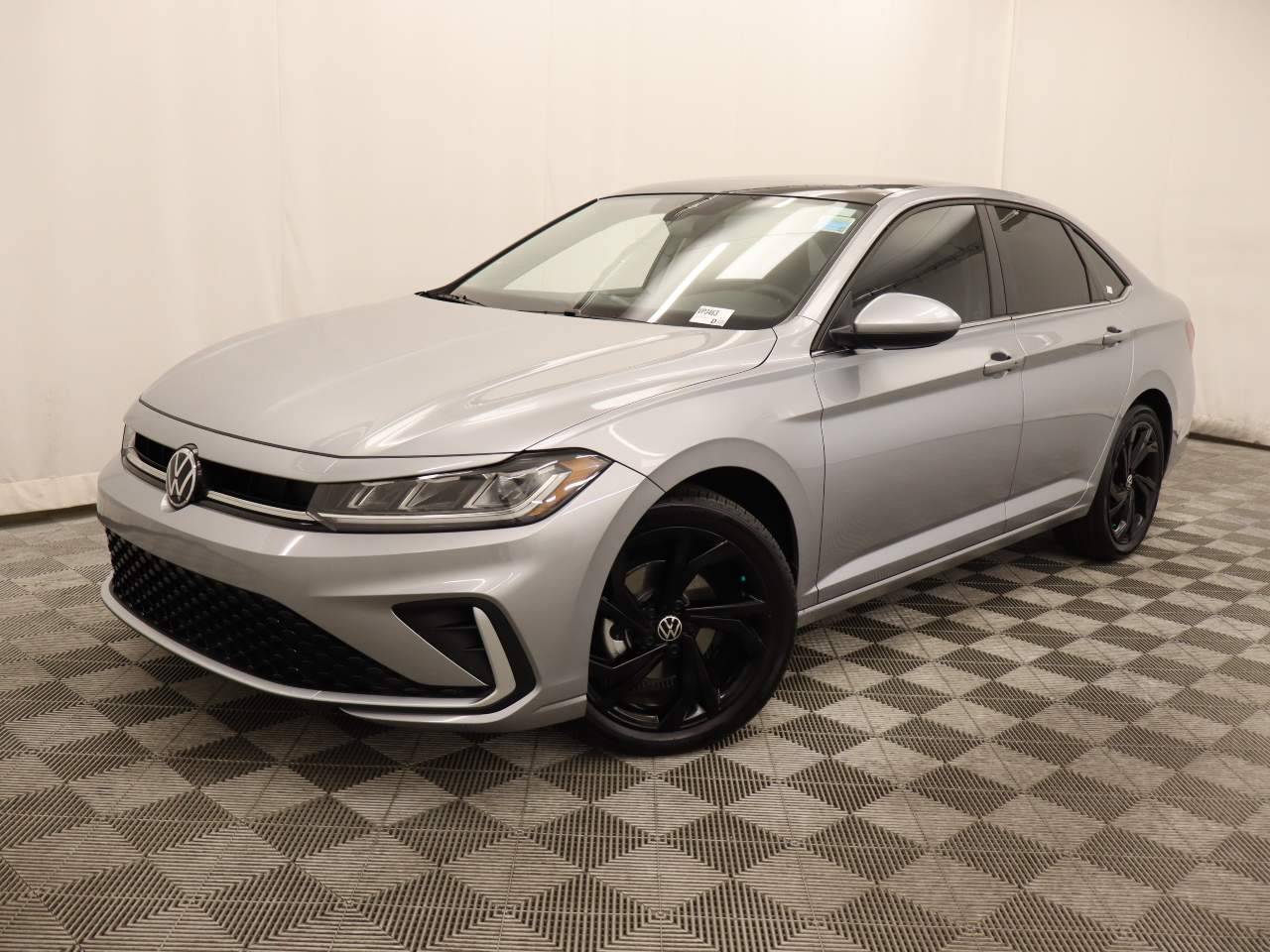 2025 Volkswagen Jetta SE — Sedan — 2,282 mi — Scottsdale, AZ