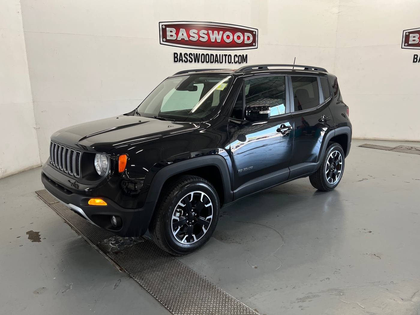 2023 Jeep Renegade Upland — SUV — 16,718 mi — Fort Payne, AL