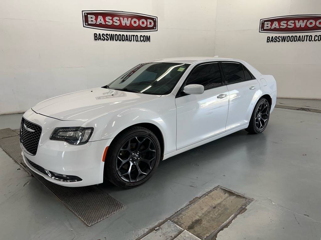 2019 Chrysler 300 S — Sedan — 105,164 mi — Fort Payne, AL