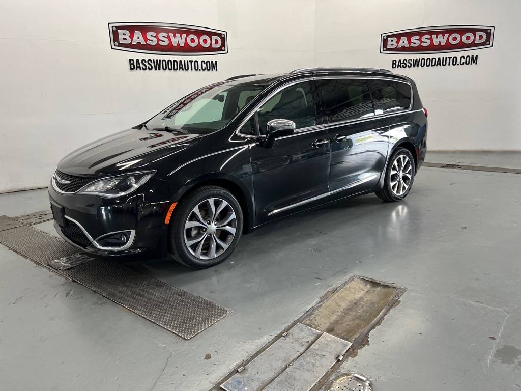 2020 Chrysler Pacifica Limited — Minivan — 86,141 mi — Fort Payne, AL